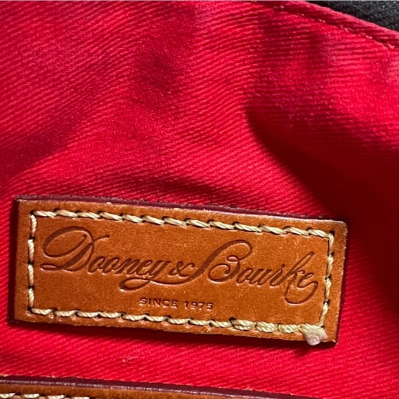 Dooney & Bourke  Lambskin Tobi Tote Zipper Closure - Picture 9 of 16